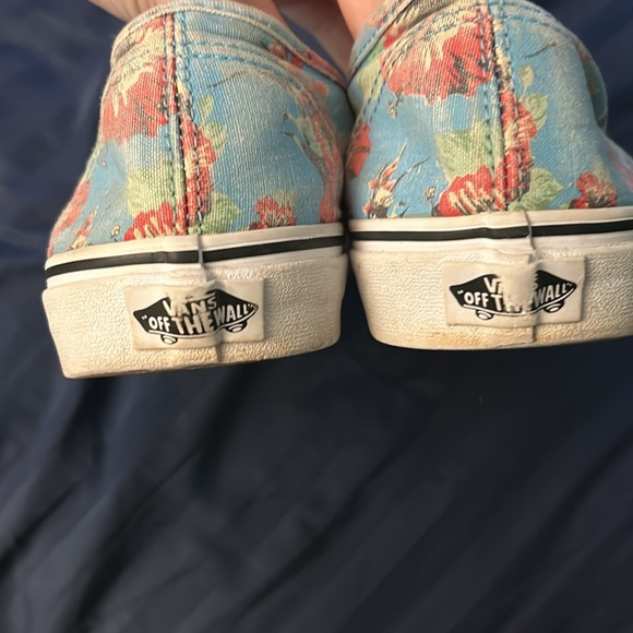 Limited-edition Summer 2014 Vans x Star Wars Collaboration Yoda Vans - Picture 2 of 4